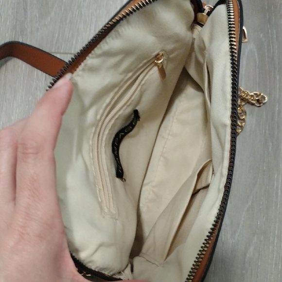 Rampage Crossbody Bag with Gold Chain - Picture 12 of 17